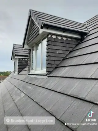 We’re working in our favourite area again - Lodgemoor! 

#roof #roofer #roofers #roofing #newroof #new #home #house #ridge #verge #fascia #chimney #tiles #grey #yorkshire #sheffieldroofer #summer #work #job #sheffield #uk